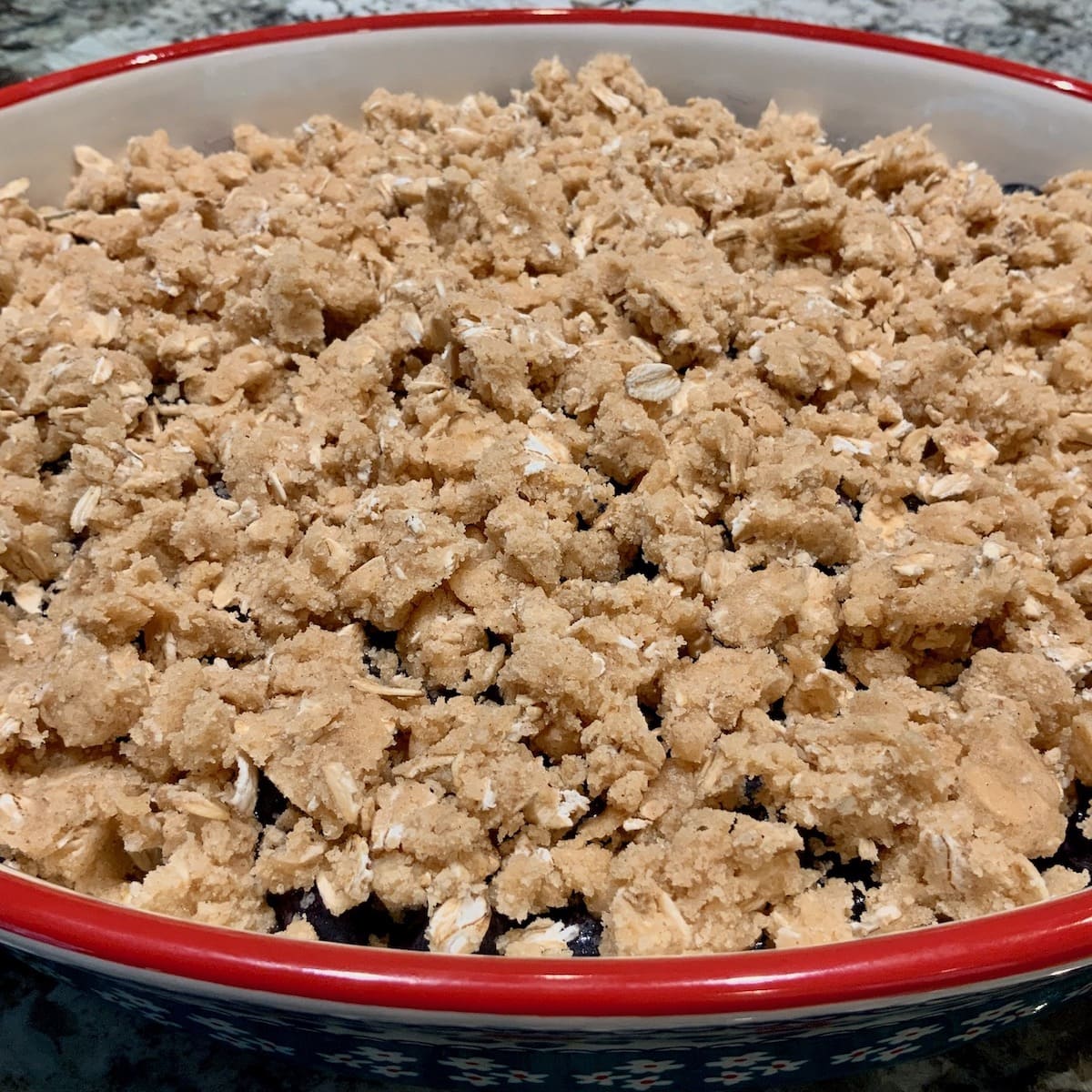 how to distribute crumble topping